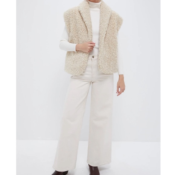 HYACINTH HOUSE Oversized Aspen Sherpa Vest - Picture 6 of 11